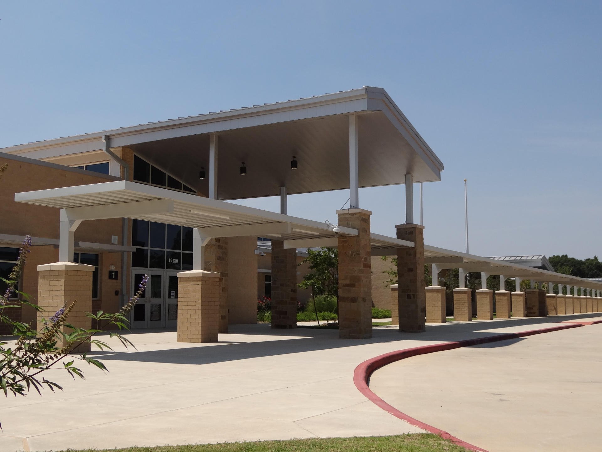 Montgomery ISD – Oak Hills Junior High School & Keenan Elementary SchoolMontgomery ISD’s Oak Hills Middle School & Keenan Elementary School were built concurrently. The 214,182 SF, two-story middle school and 96,000 SF, single story elementary school are located on a common site. The 64 acre site is located on sloping terrain which required vertical modifications of existing elevations by 18’ to properly situate the building structures and site appurtenances. In addition to the building structures, the scope of work includes a football field, running track, field events, practice athletic fields, concession stands, site paving and detention pond. The building construction elements include a structurally suspended slab, Class A steel framing, masonry load bearing walls, exterior masonry veneer and standing seem metal roofing.Back to Portfolio