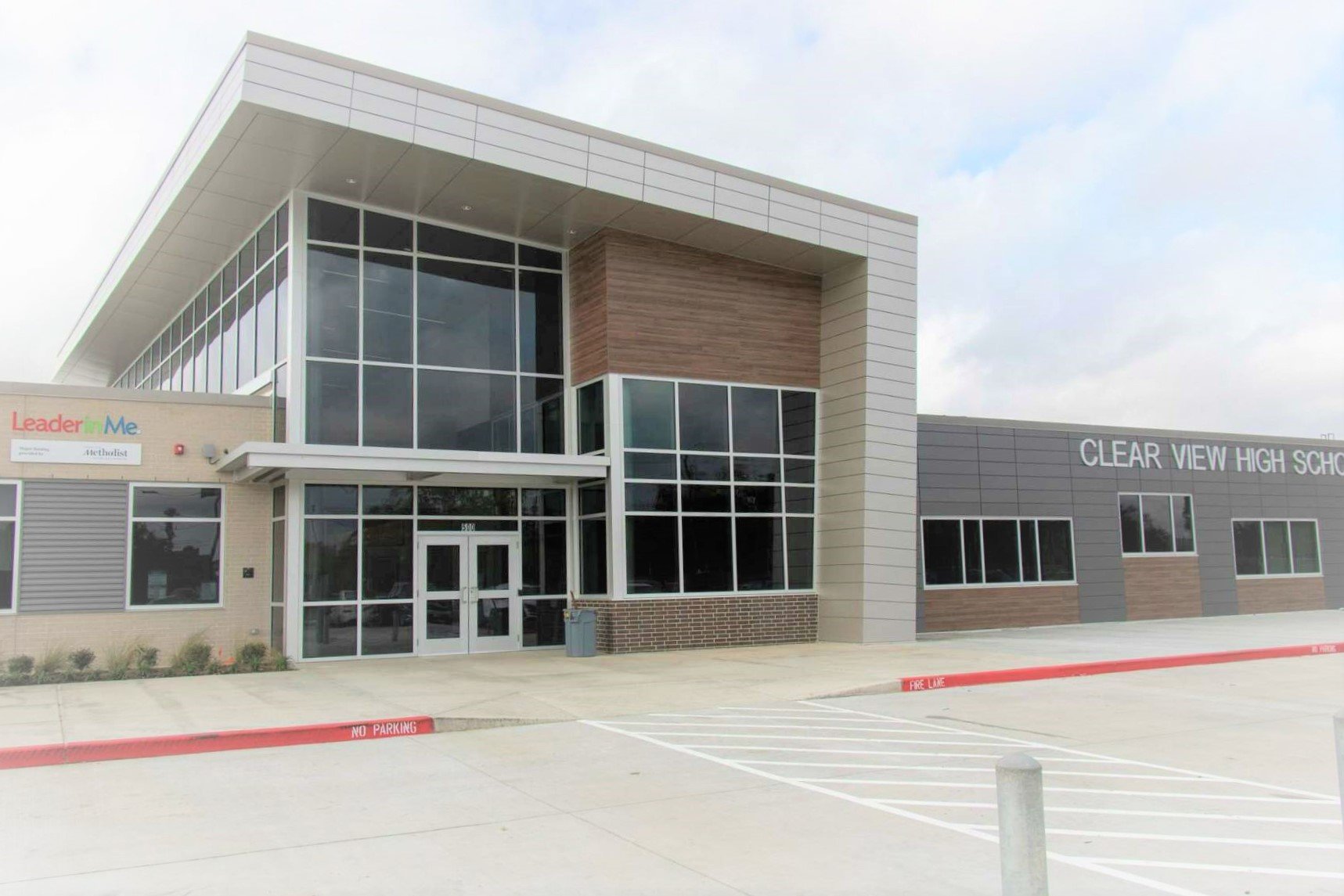 Clear Creek ISD - Clear View High School RebuildThe Clear View High School Rebuild is a new single story building with mechanical mezzanines on drilled piers, slab on grade, steel frame, CMU walls, metal stud framing with brick veneer and metal cladding, and modified bitumen roofing. This facility includes an administration area, academic classrooms, collaboration areas, science labs, art classroom, welding lab and yard, cosmetology area, nursing, library, gymnasium, food service, and ancillary support areas. On site improvements and site amenities include parking, walkway canopy, basketball goals, outside courtyard, and walking track.Back to Portfolio